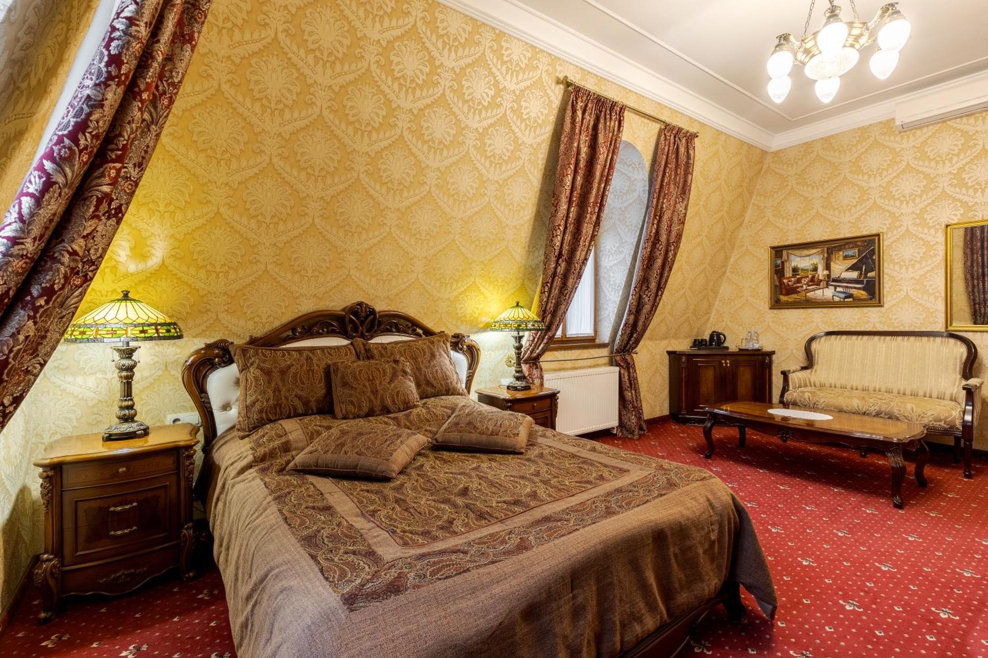 Luxury Boutique Andreevskiy Lviv Ngoại thất bức ảnh