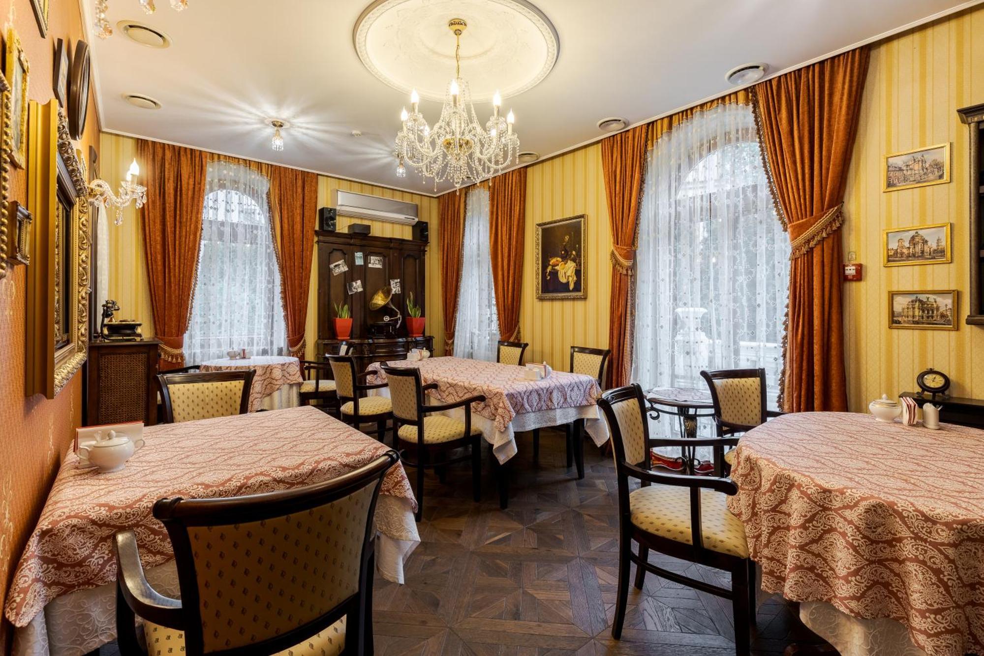 Luxury Boutique Andreevskiy Lviv Ngoại thất bức ảnh