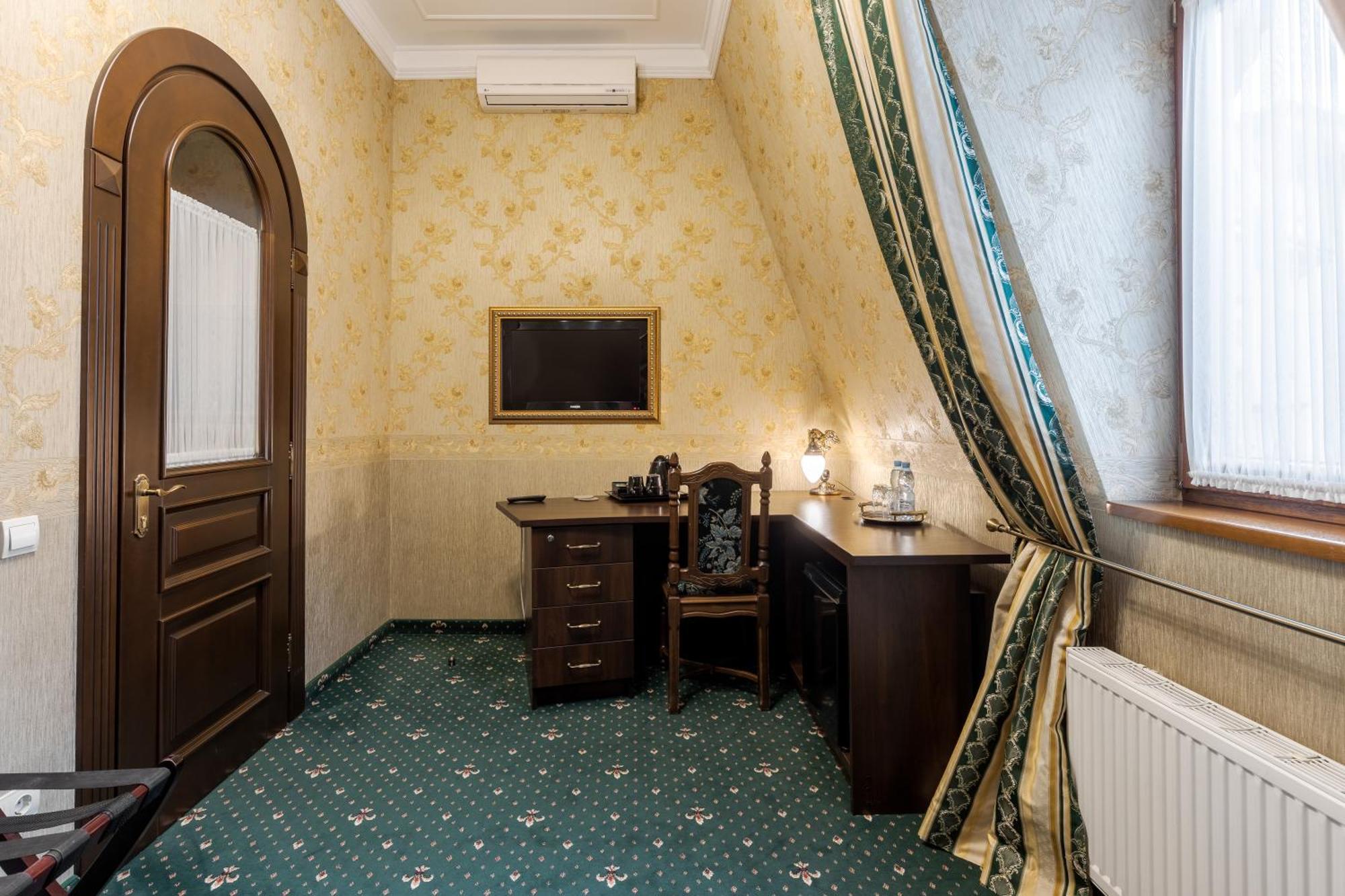 Luxury Boutique Andreevskiy Lviv Ngoại thất bức ảnh