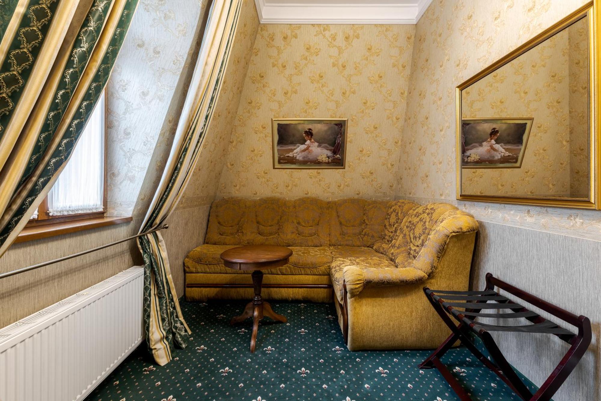 Luxury Boutique Andreevskiy Lviv Ngoại thất bức ảnh