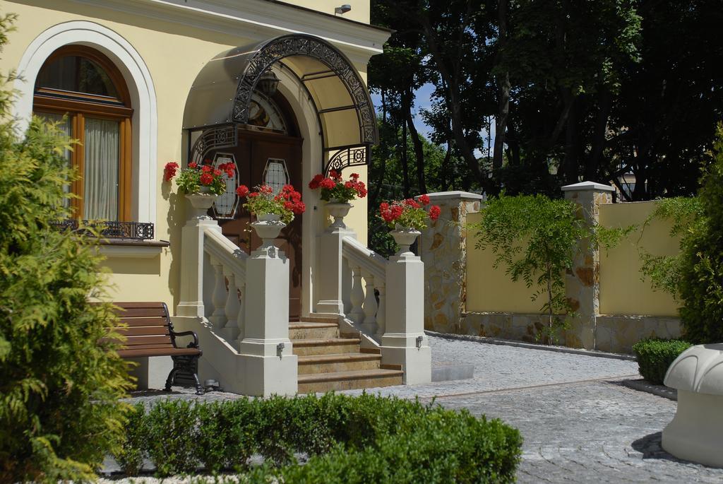 Luxury Boutique Andreevskiy Lviv Ngoại thất bức ảnh